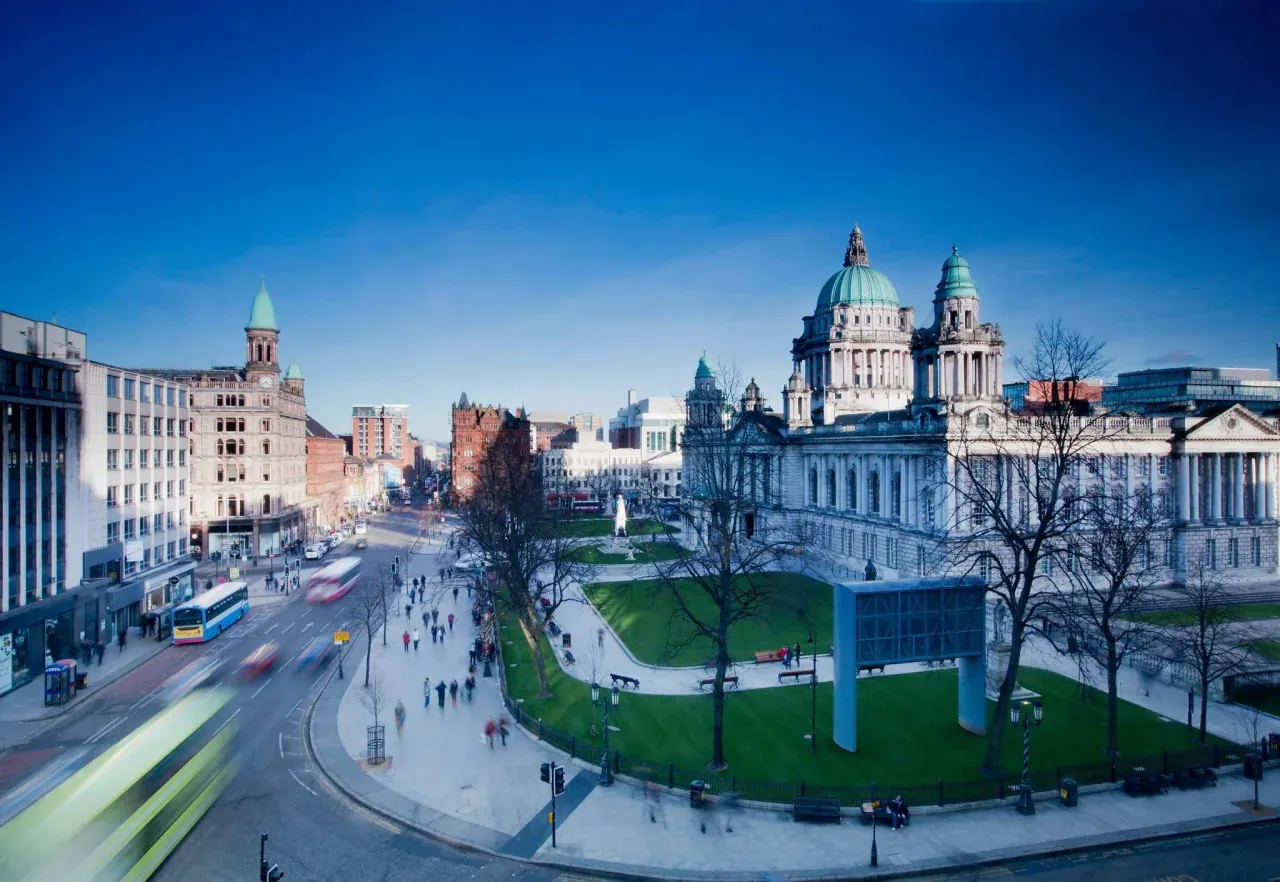 Destination ferry : Belfast