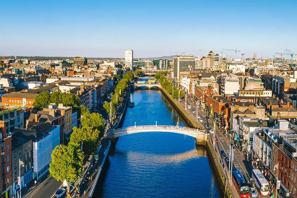 Destination ferry : Dublin