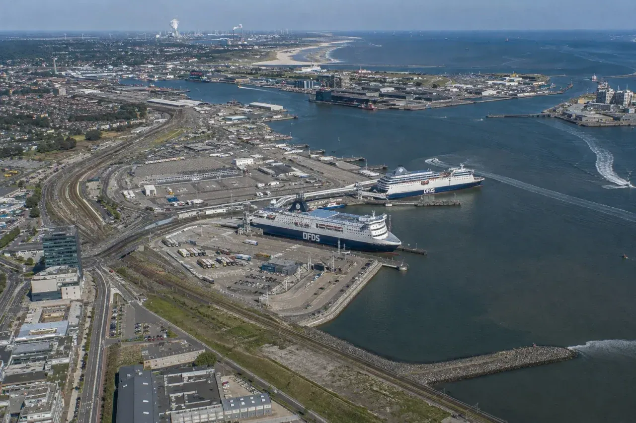 Destination ferry : IJmuiden