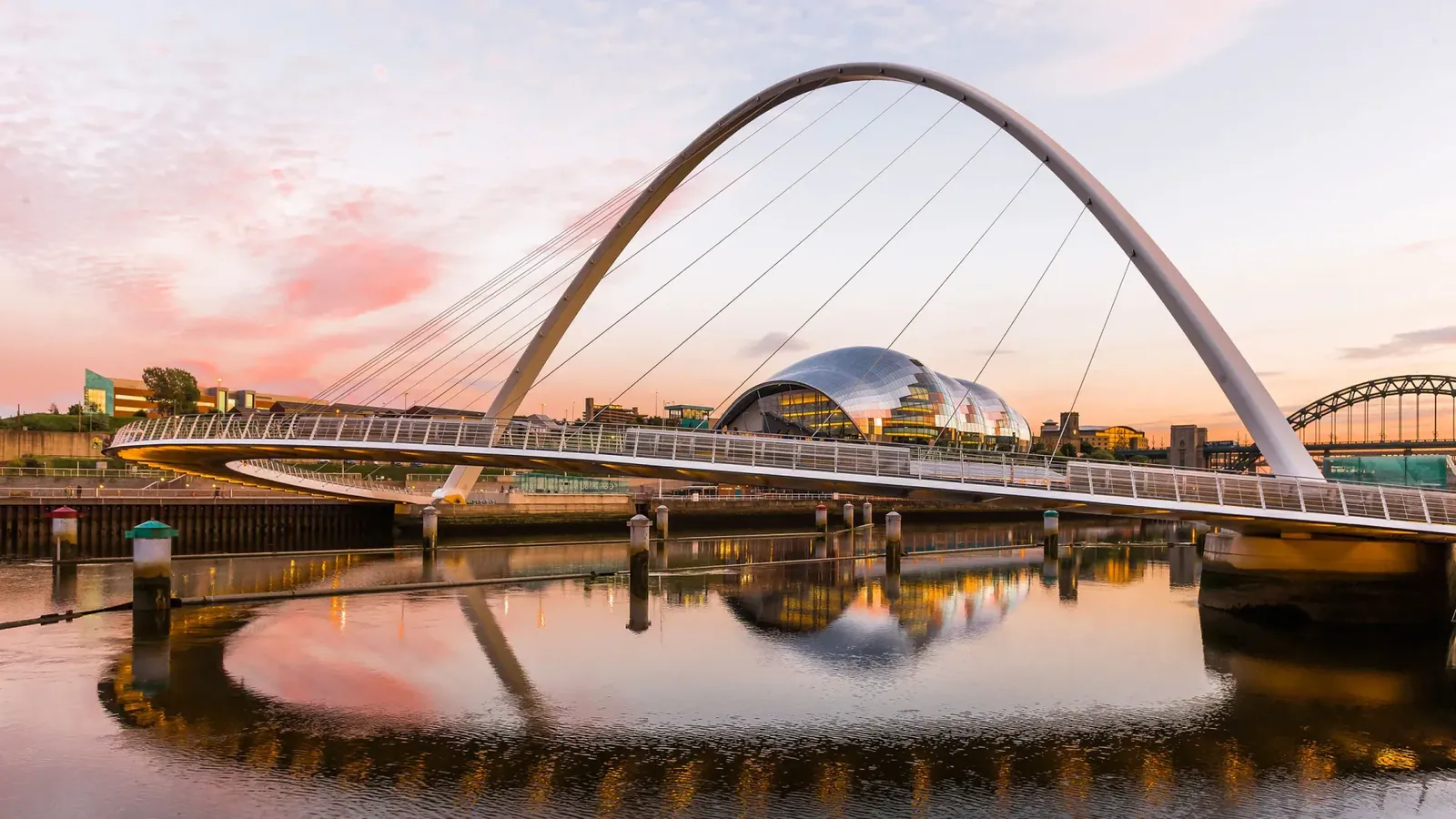 Ponts de Newcastle upon Tyne et paysage urbain de Quayside dans le nord-est de l'Angleterre