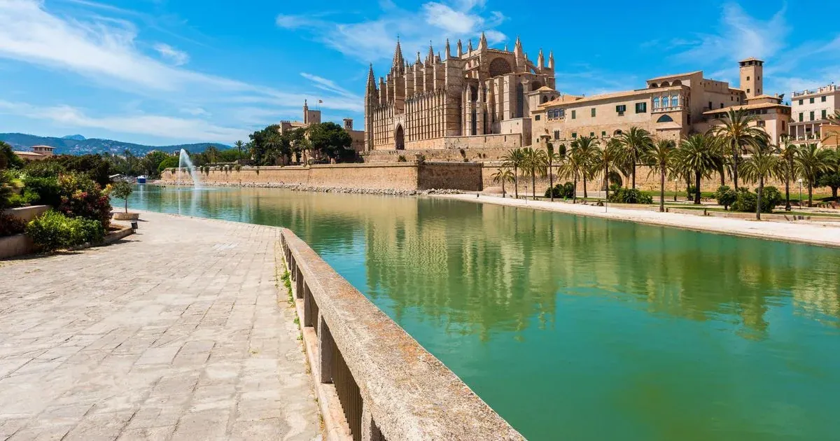 Palma Cathédrale de Majorque, vieille ville et front de mer méditerranéen