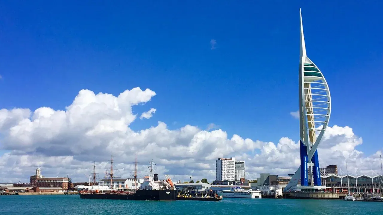 Destination ferry : Portsmouth