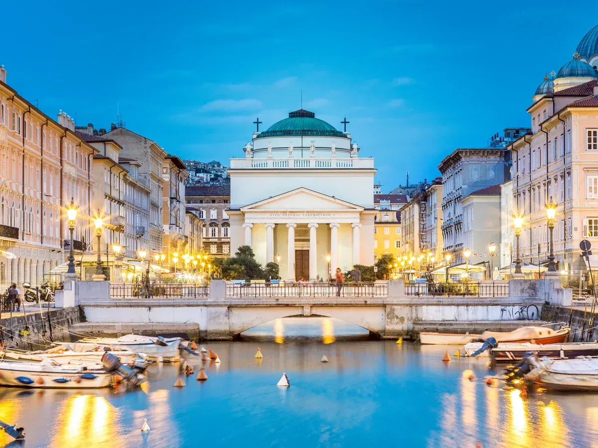Trieste front de mer, Piazza Unità d'Italia et paysage urbain de l'Adriatique en Italie