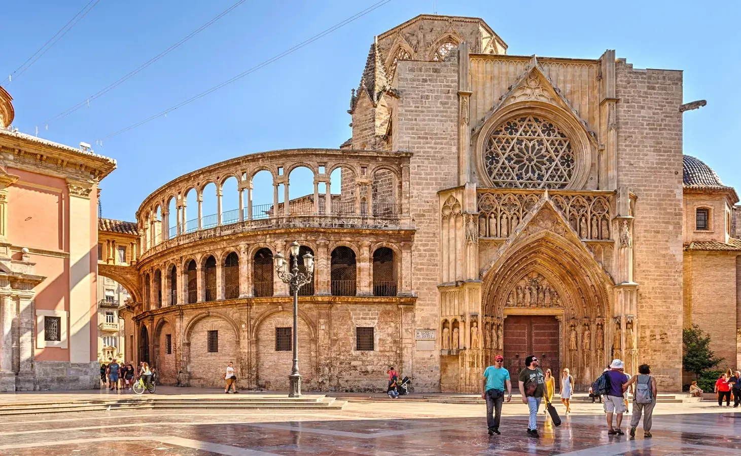 Valencia vieille ville, Cité des Arts et des Sciences et front de mer méditerranéen en Espagne