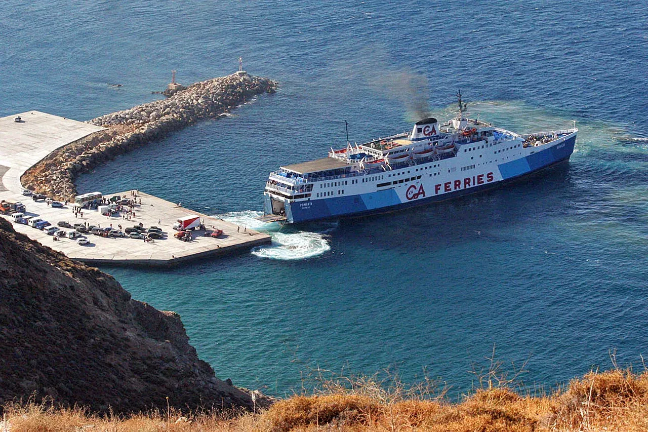 Port de ferry d’Anafi
