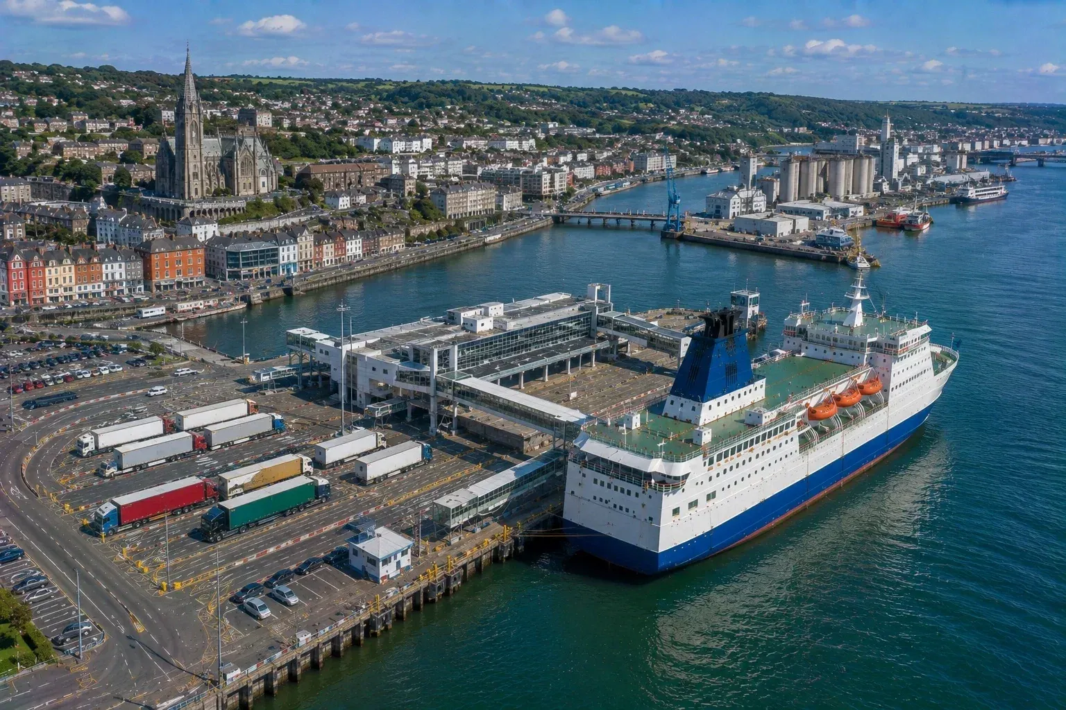 Terminal de ferry de passagers Ringaskiddy dans le port Cork