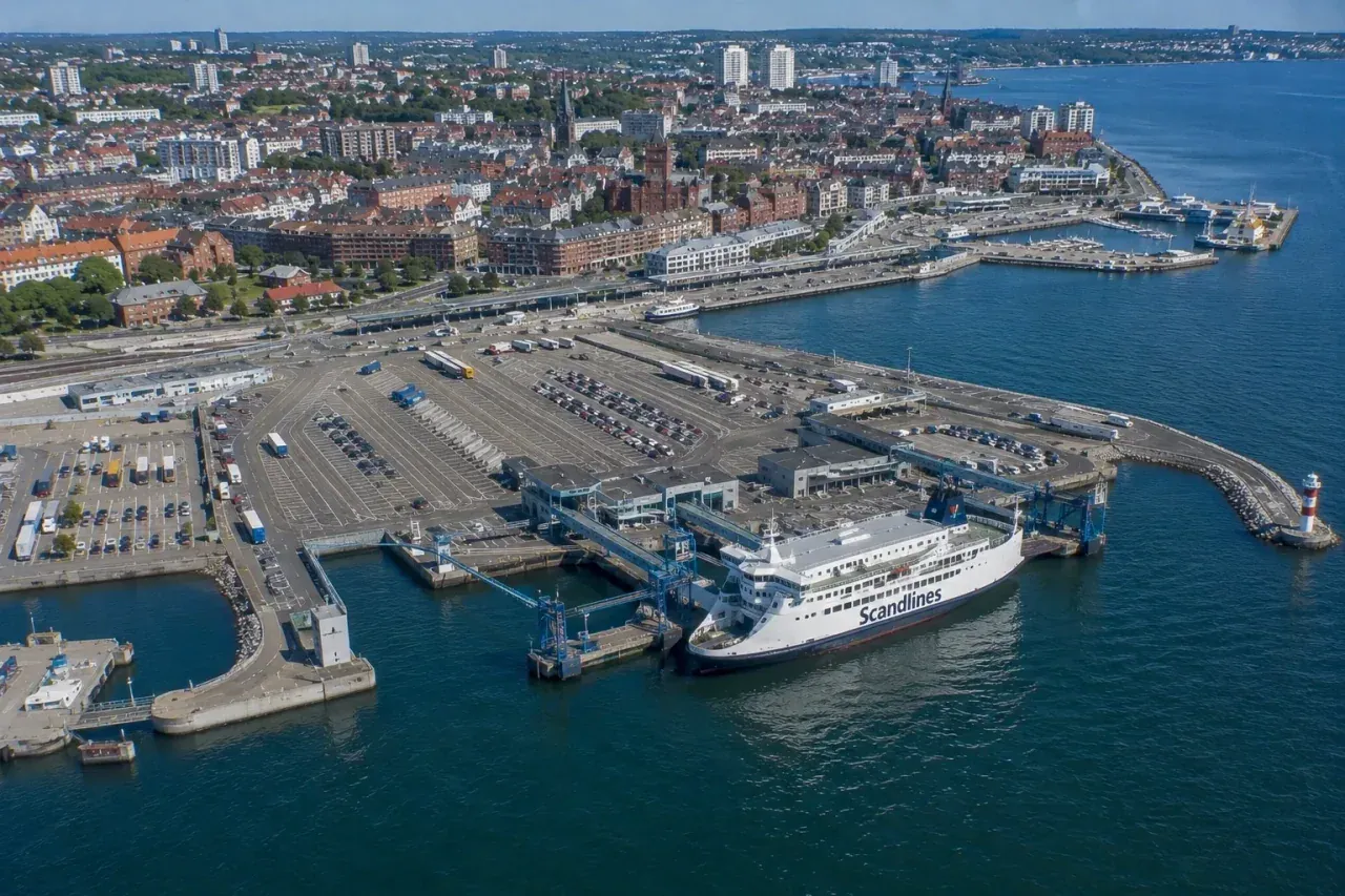 Terminal ferry Helsingborg et traversée ØRESUNDSLINJEN vers le Danemark