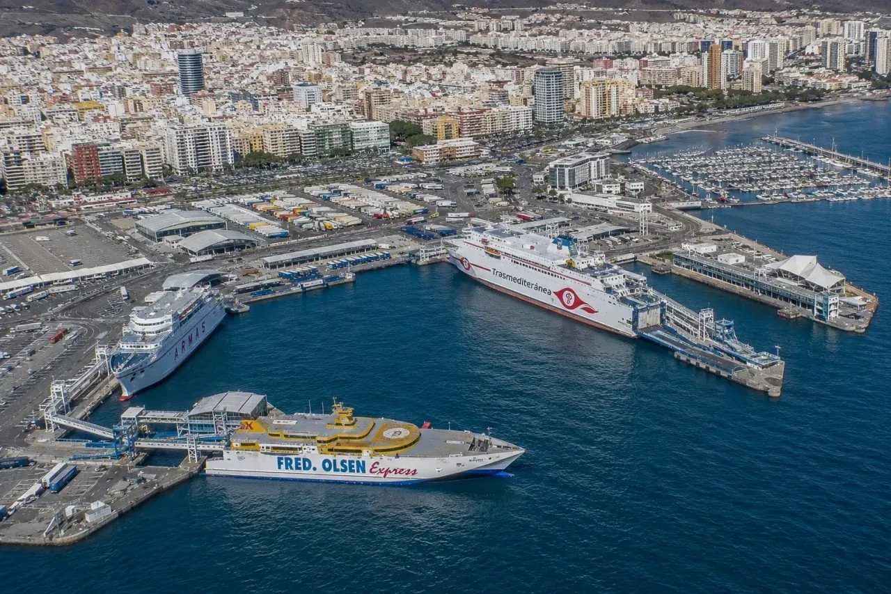 Places de ferry pour passagers au port de Las Palmas, Gran Canaria