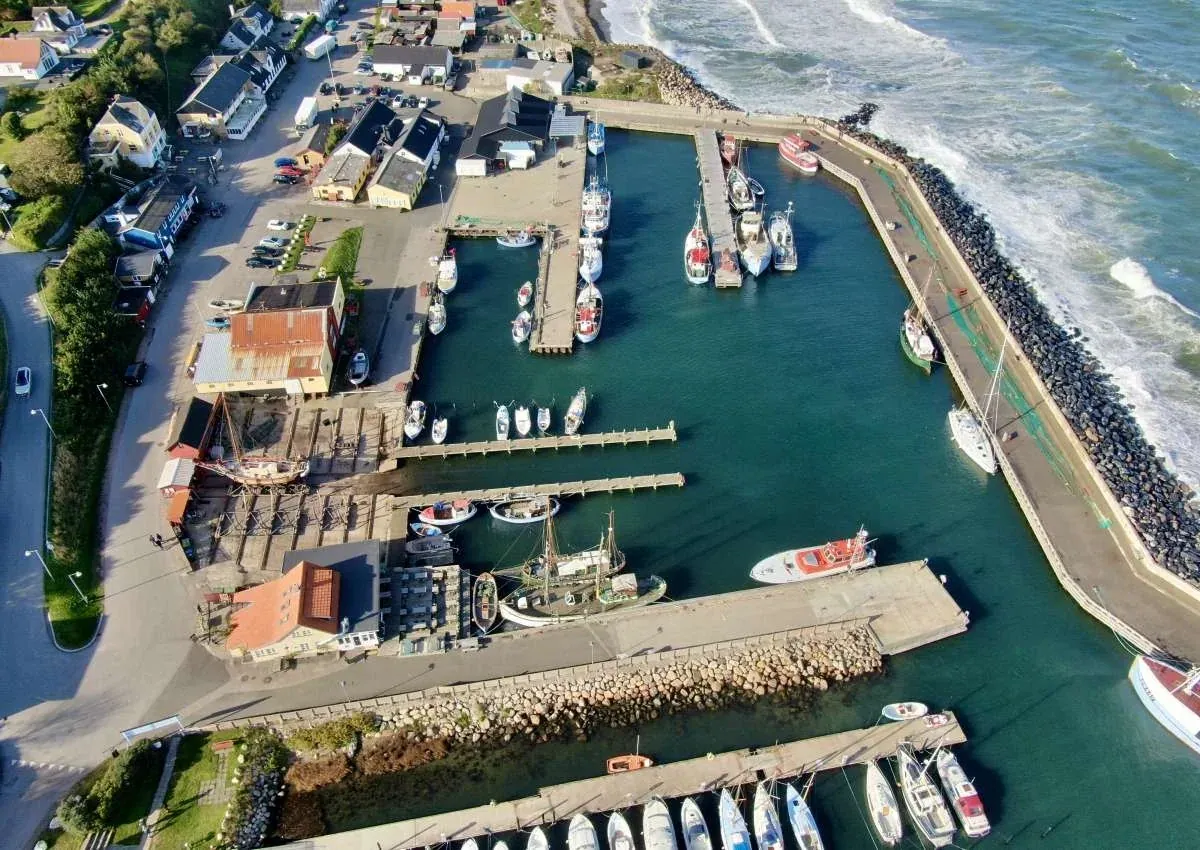Port de ferry et littoral d'Odden