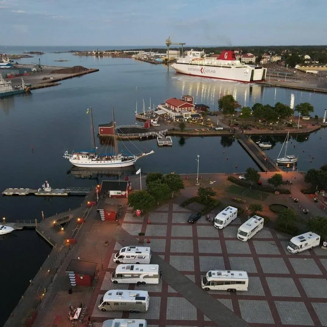 Oskarshamn port et terminal de ferry en Suède