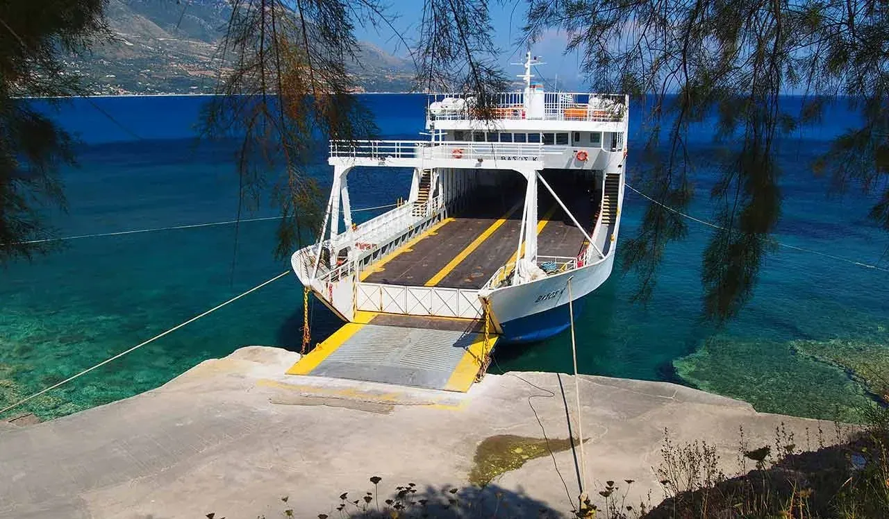 Port de ferry de Pesada, Céphalonie