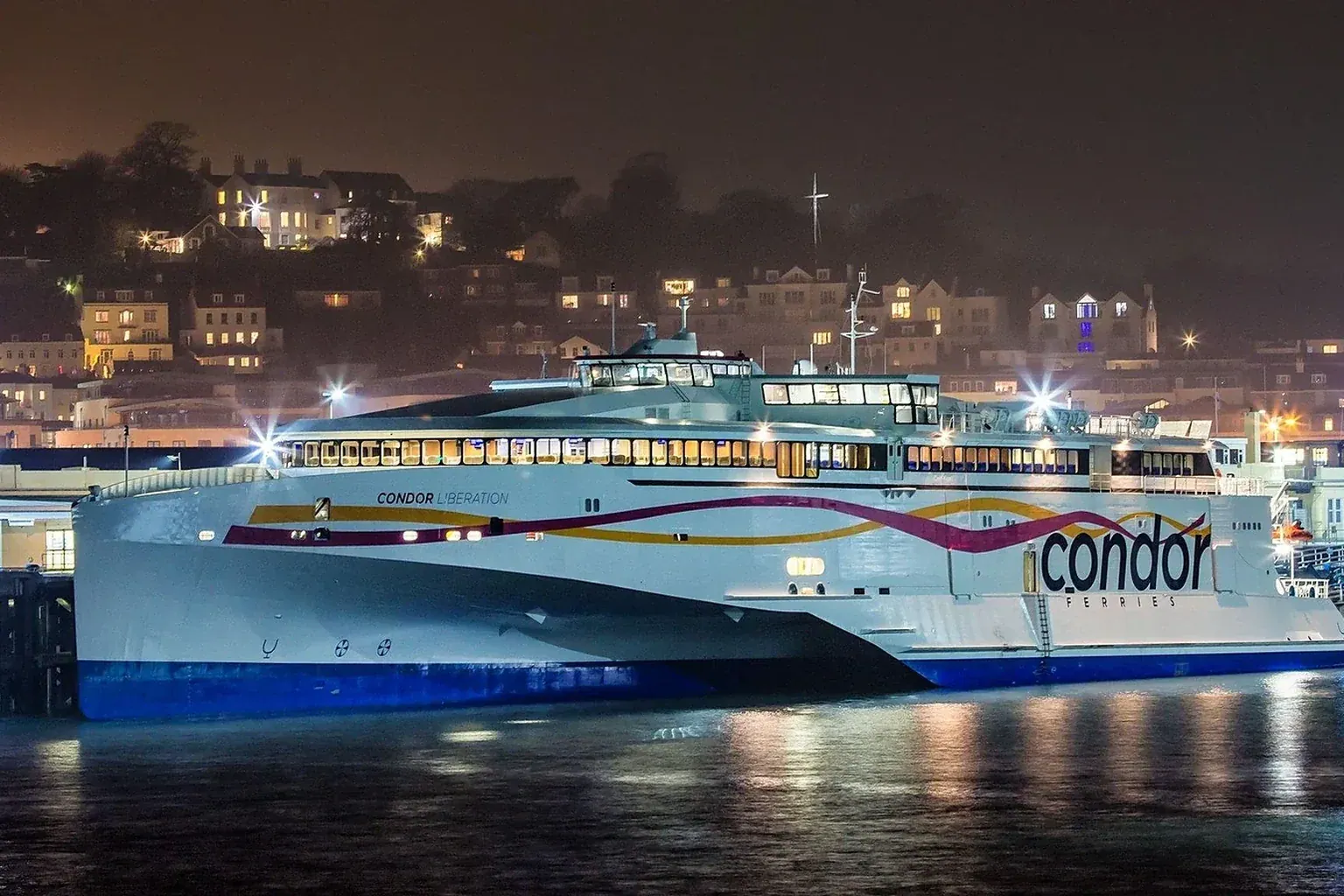 Condor Ferries ferry à passagers desservant les îles anglo-normandes