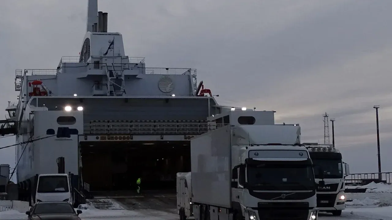 Rampe et zone de chargement des véhicules Aurora Botnia