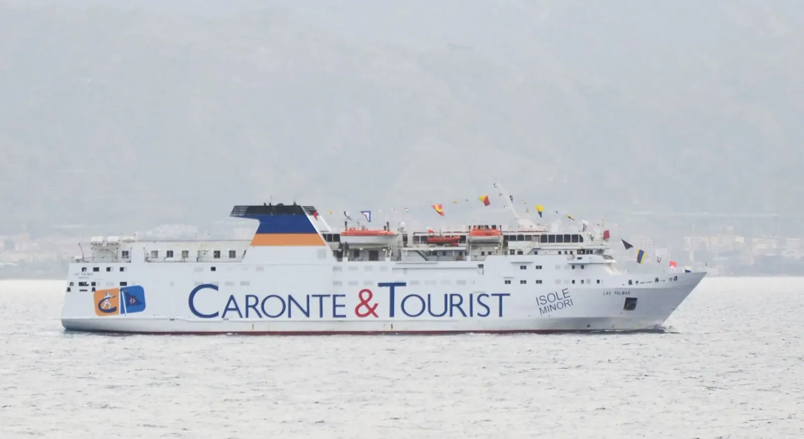 Caronte & Tourist Ferry à passagers Îles Minori – Siremar