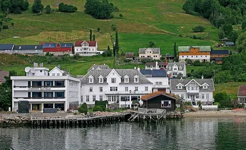 Vue de Leikanger, Norvège