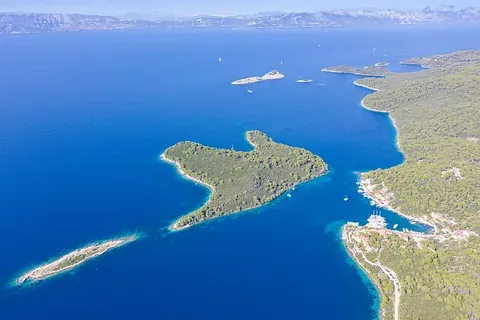 Vue de Pomena, Croatie