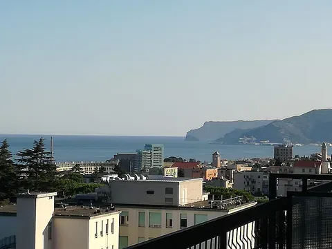 Vue de Savona, Italie
